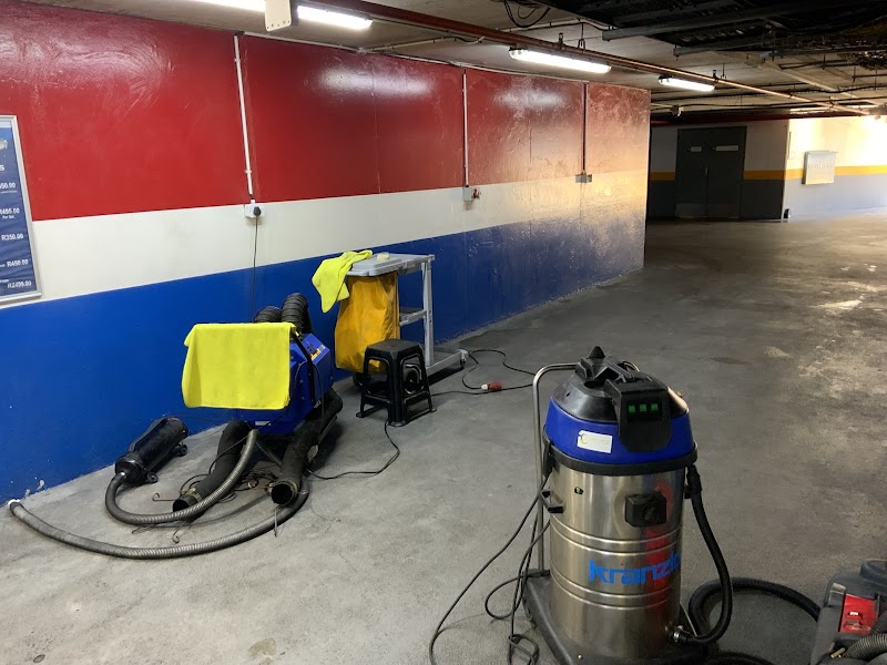 Thunder Brothers Car Wash And Battery Centre - Photo 3